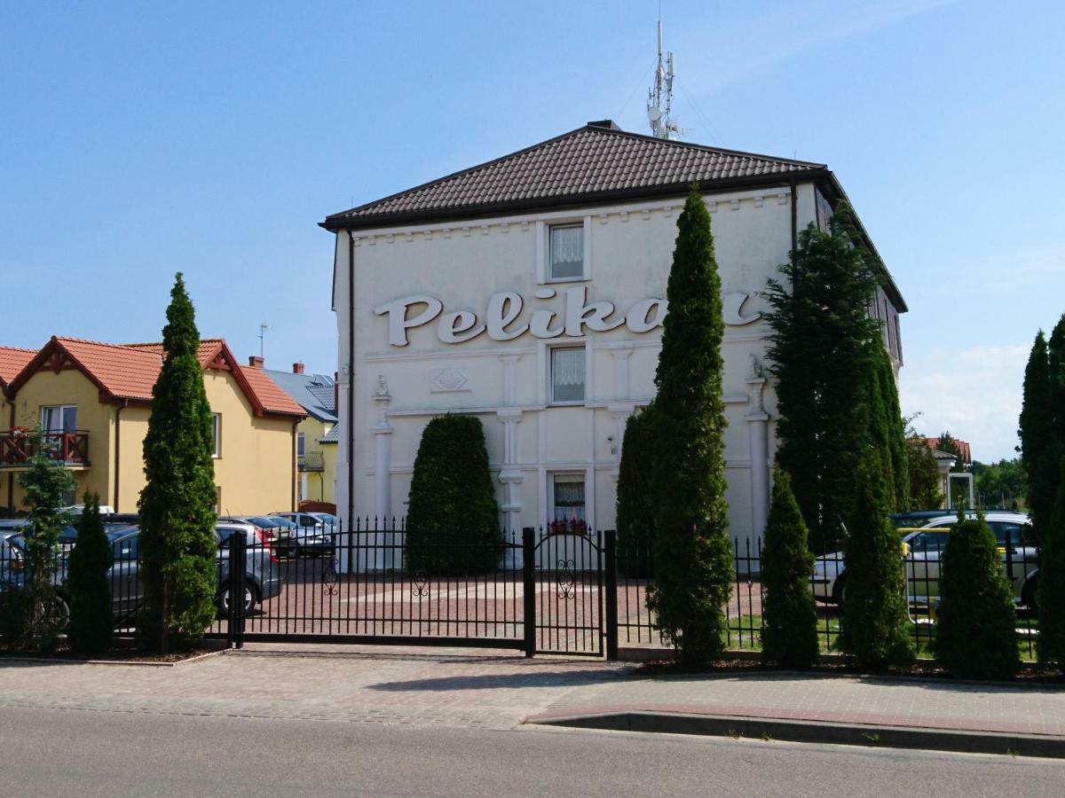 Pelikan I Рови Екстер'єр фото